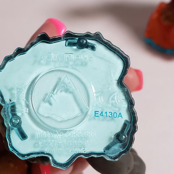 Skylander Swap Force lot of 4, 2x fire, 2x earth - Picture 9 of 10